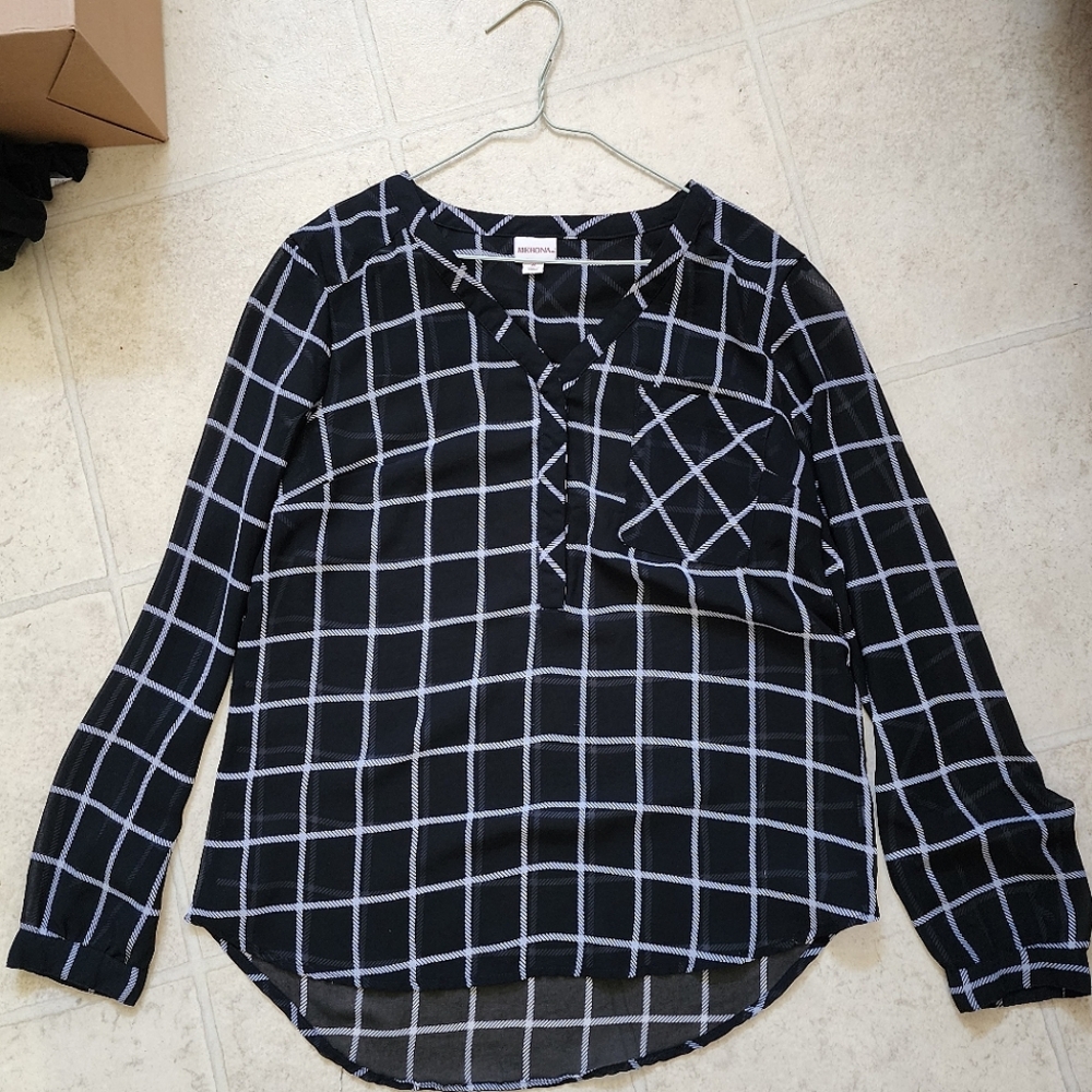 Merona Black & White Pattern Top